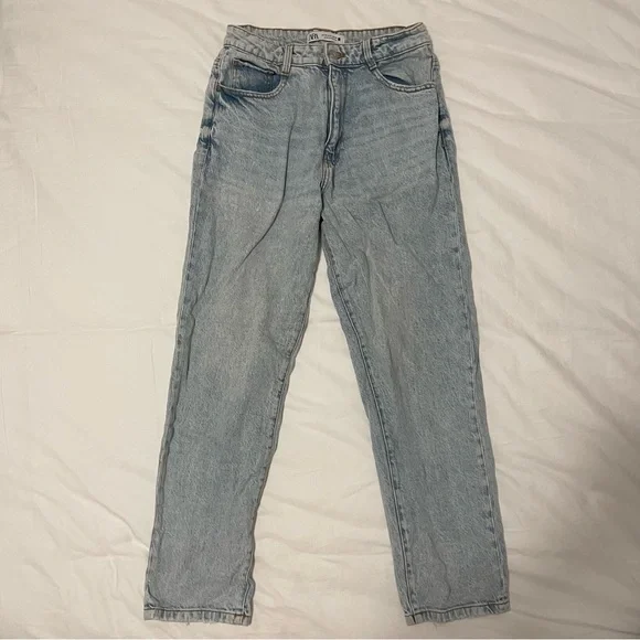Zara Mom Jeans - Picture 2 of 4